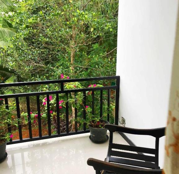 Aamiaismajoitus (B&B) Lake Villa