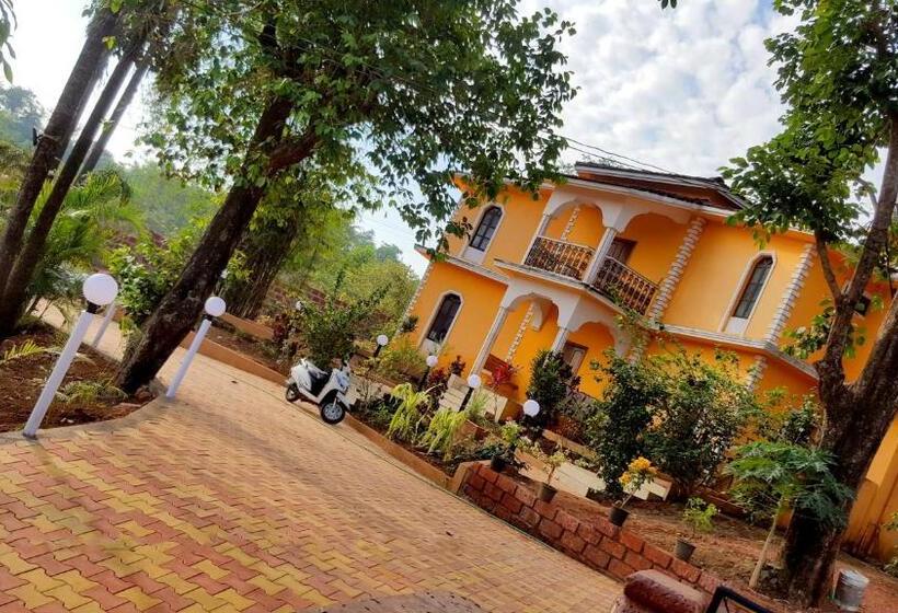 Cozywoods Hill Resort