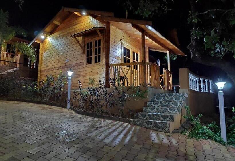 Cozywoods Hill Resort