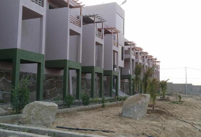 호텔 شاليهات العرسان بمسبح وبدون مسبح بمحايل عسير ترقش