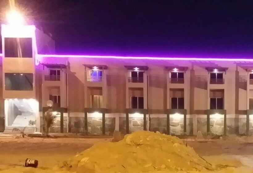 호텔 شاليهات العرسان بمسبح وبدون مسبح بمحايل عسير ترقش