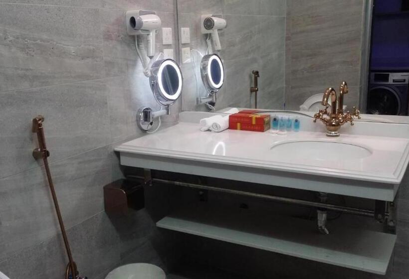 호텔 شاليهات العرسان بمسبح وبدون مسبح بمحايل عسير ترقش