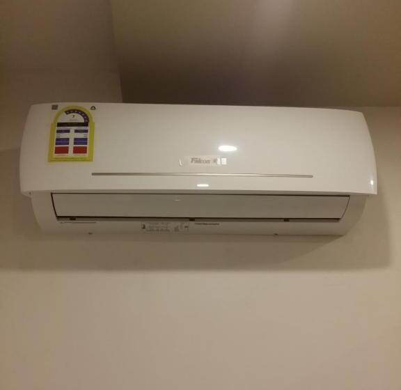 호텔 شاليهات العرسان بمسبح وبدون مسبح بمحايل عسير ترقش