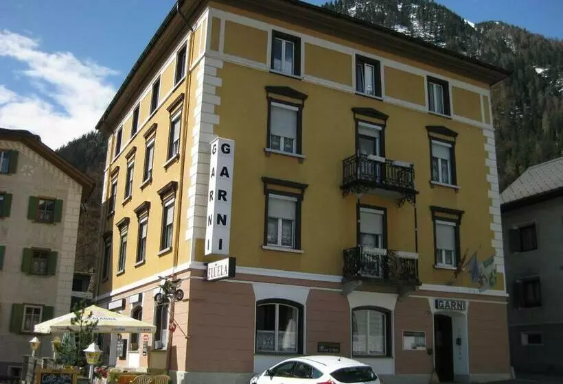 Hotelli Garni Fluela Susch