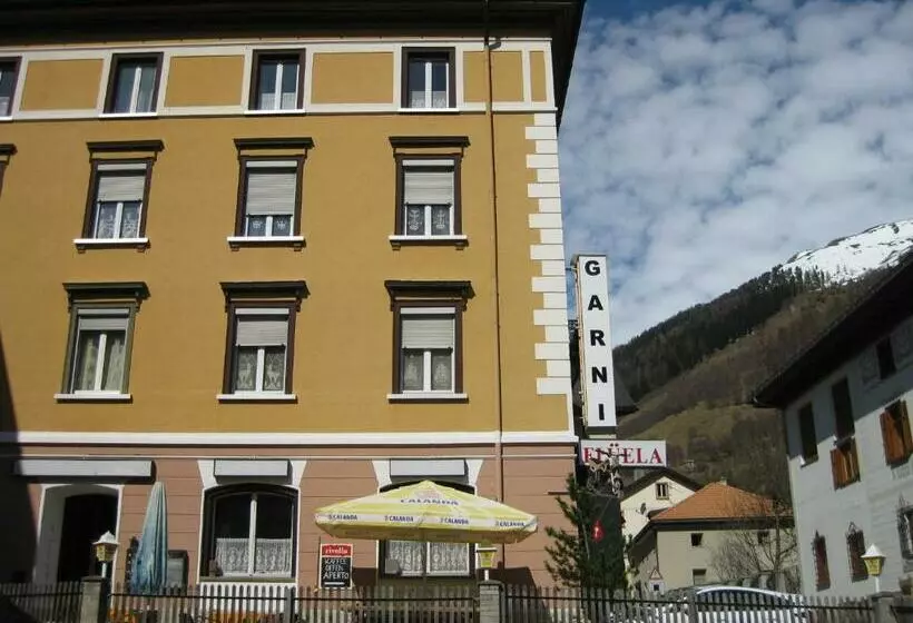 Hotelli Garni Fluela Susch
