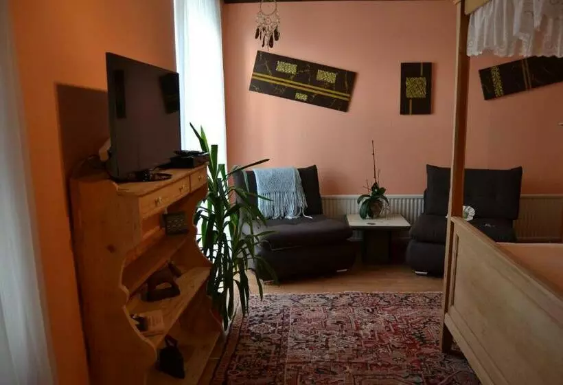 Hotelli Garni Fluela Susch