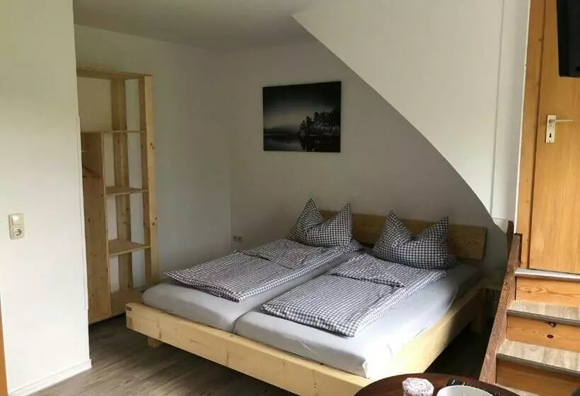 Hotelli Landgasthof Wetteraperle