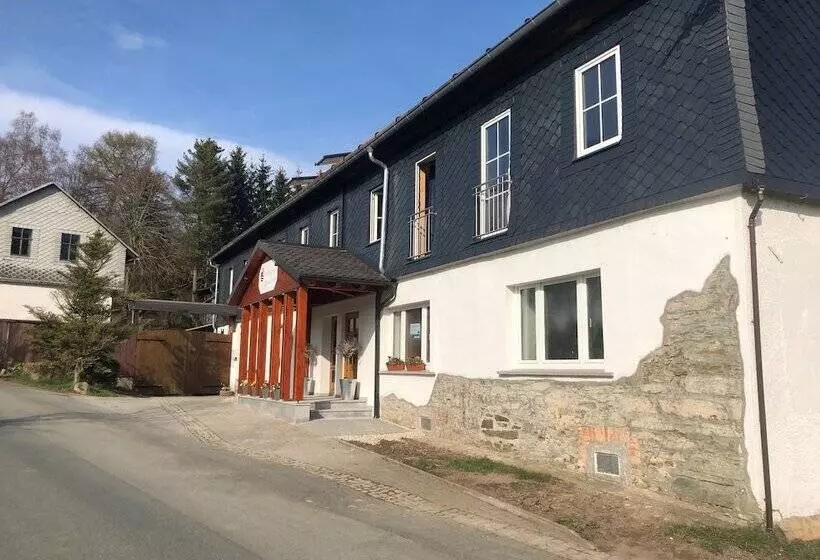 Hotelli Landgasthof Wetteraperle