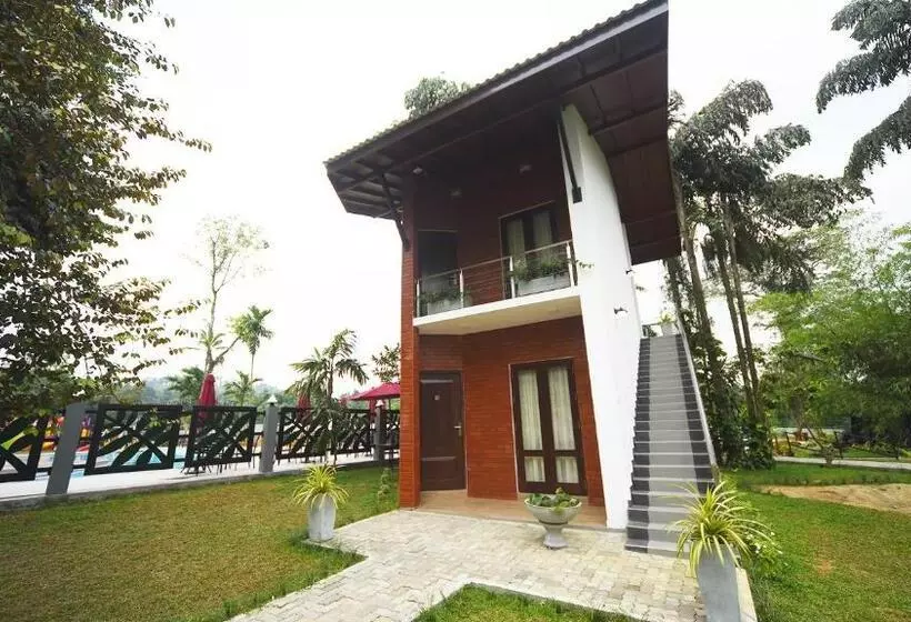 هتل Lavenro Garden