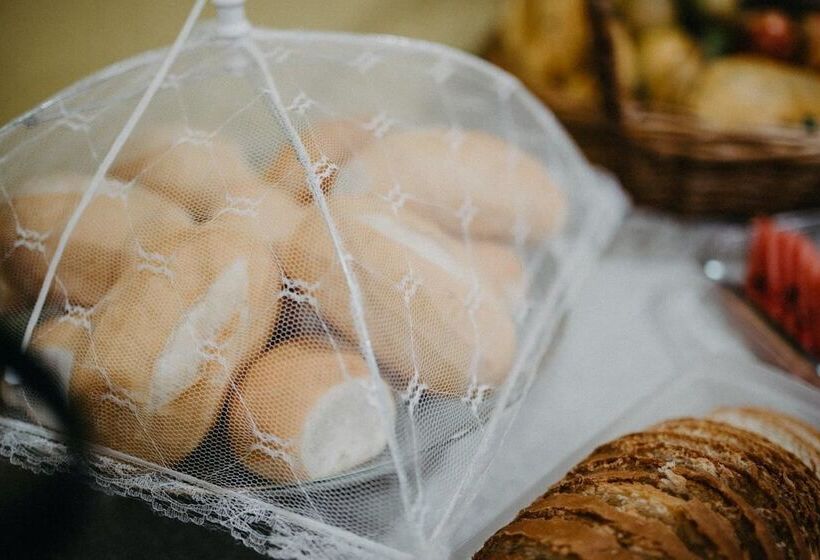 בית מלון כפרי Orla Palace