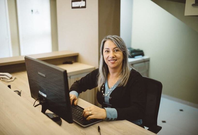 בית מלון כפרי Orla Palace