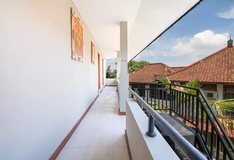 ホテル Oyo 3307 Ayudia Guesthouse