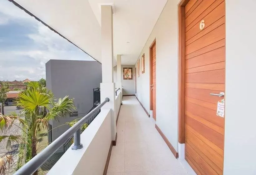 ホテル Oyo 3307 Ayudia Guesthouse