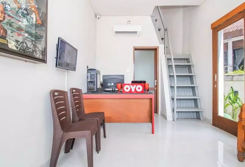 ホテル Oyo 3307 Ayudia Guesthouse