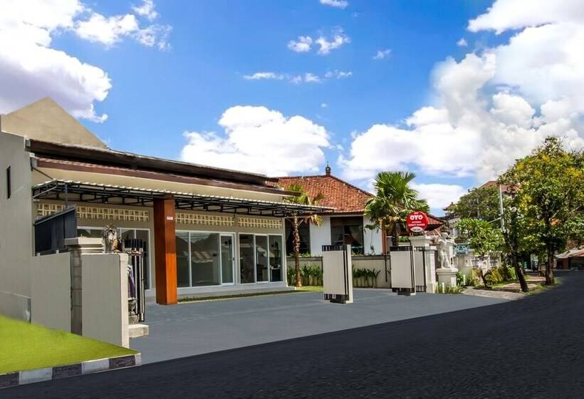 酒店 Oyo 3307 Ayudia Guesthouse