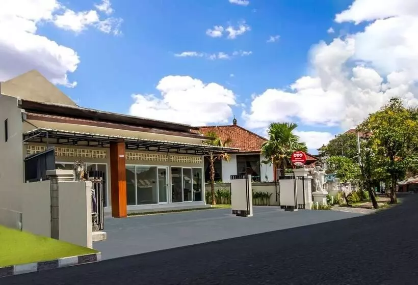 ホテル Oyo 3307 Ayudia Guesthouse