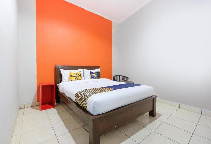 Otel Spot On 2355 Kendal Residence