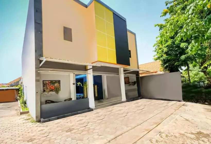 Hotelli Spot On 2355 Kendal Residence