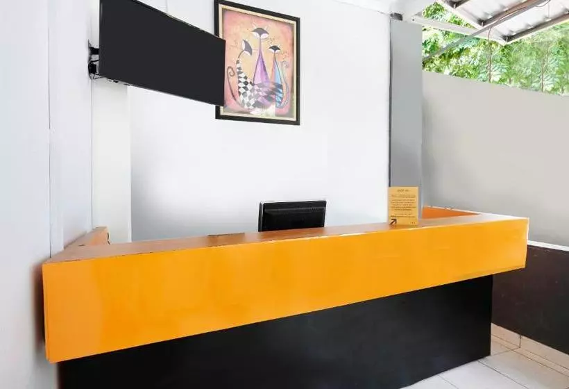 Hotelli Spot On 2355 Kendal Residence