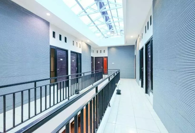 Hotelli Spot On 2355 Kendal Residence