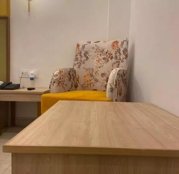 Kenth Hari Resort Dhaulpur By Shrigo Hotels