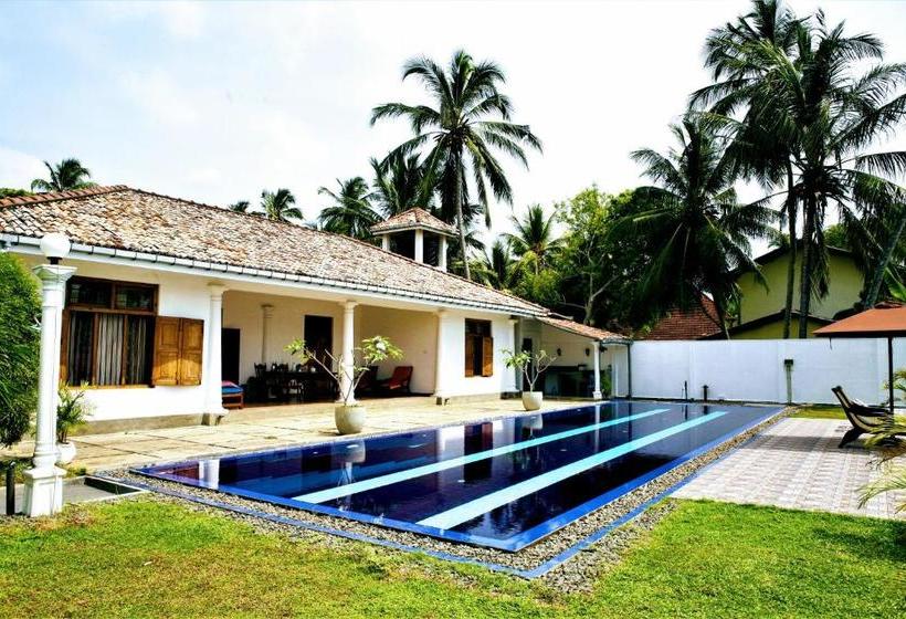 ペンション Ammazing Talalla Villa