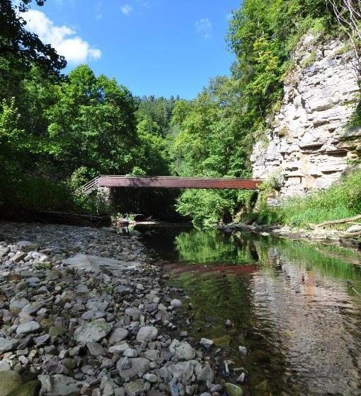 펜션 Gasthof Zur Burg