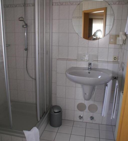 펜션 Gasthof Zur Burg