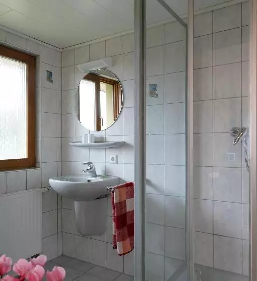 ペンション Gasthof Zur Burg