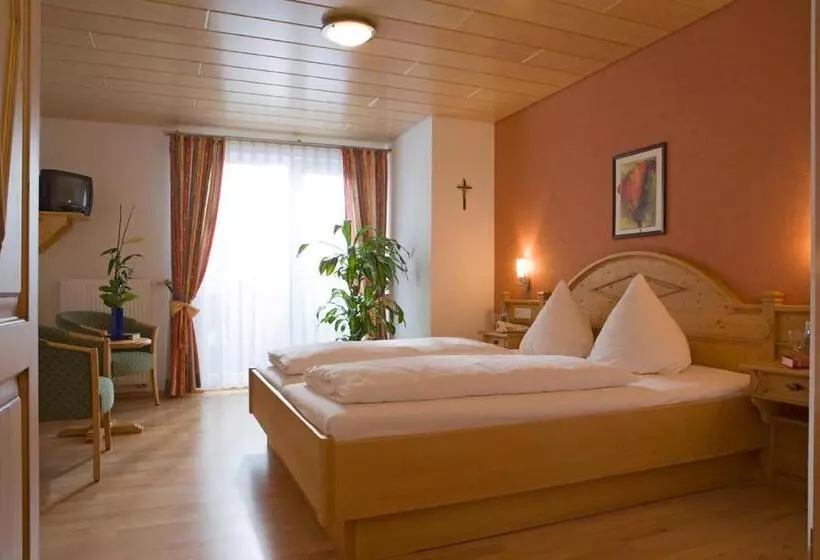 ペンション Gasthof Zur Burg