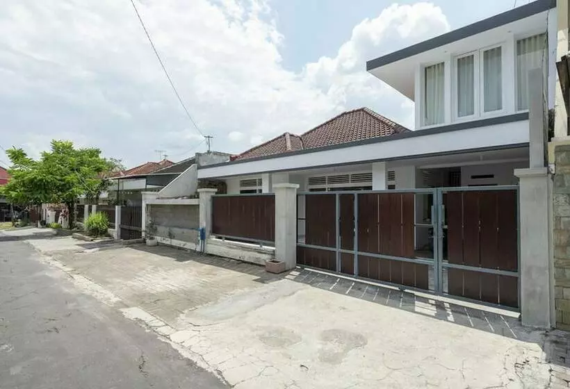 پانسیون Koolkost Syariah Near Universitas Merdeka Malang   Caters To Women