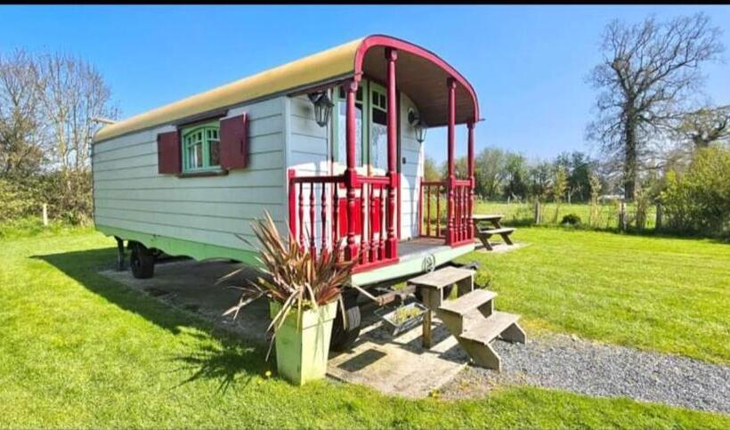 بنسيون La Chevrie