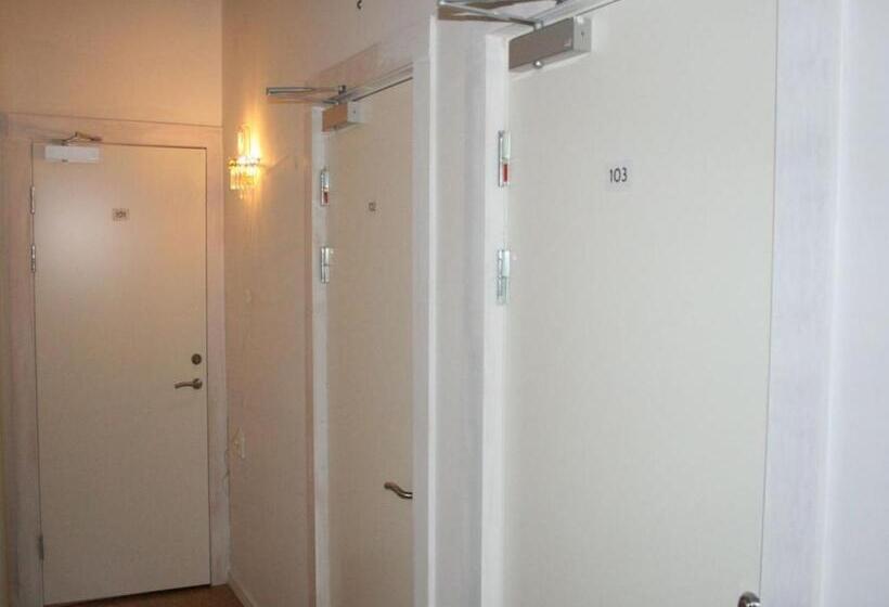 Trehörna Hotell & Konferens