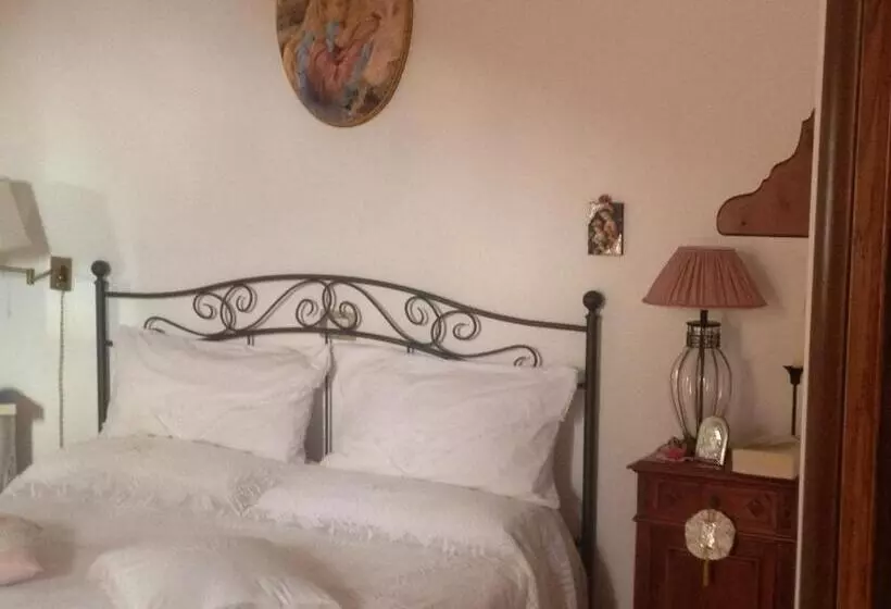 Aamiaismajoitus (B&B) La Casa Di Lidia