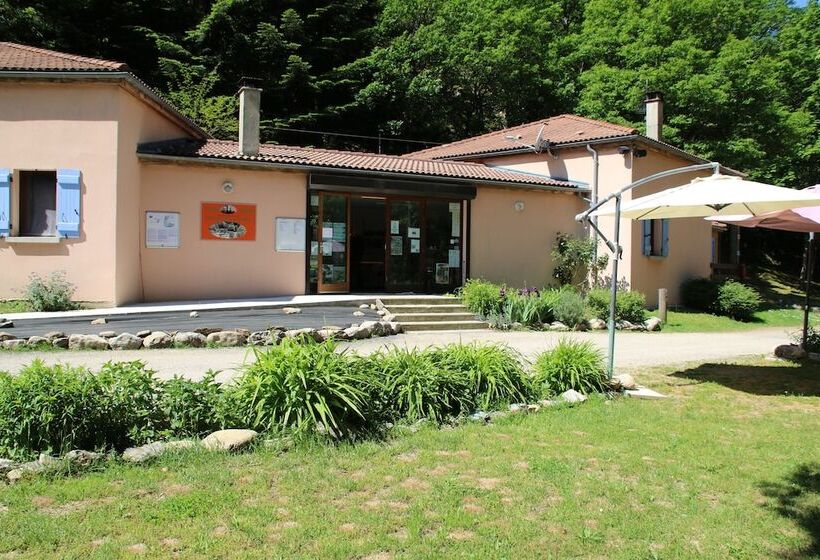 בית מלון כפרי Camping Le Ceytrou