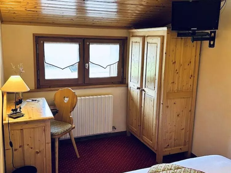 Hotelli Hameau Des Prodains   Hôtel