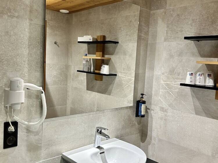 ホテル Hameau Des Prodains Hôtel