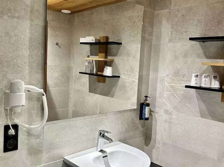 Hotelli Hameau Des Prodains   Hôtel