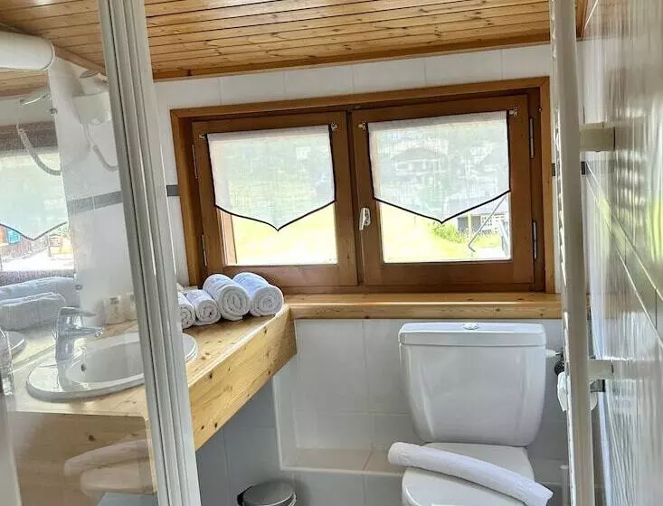 Hotelli Hameau Des Prodains   Hôtel