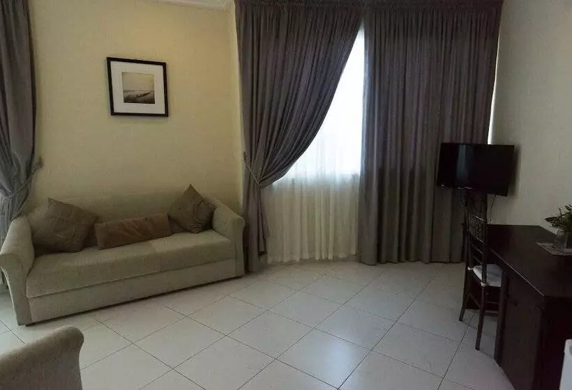 Hotelli Karela Beach Resort