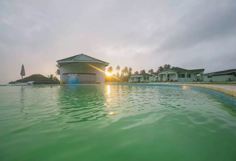 Hotelli Karela Beach Resort