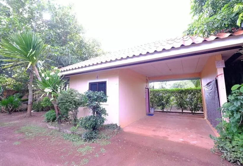 Hotelli Pasak Resort Sawang Dandin