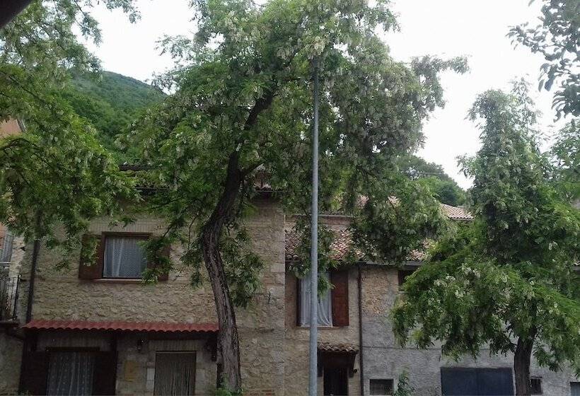 田舎風ホテル Agriturismo Le Acacie