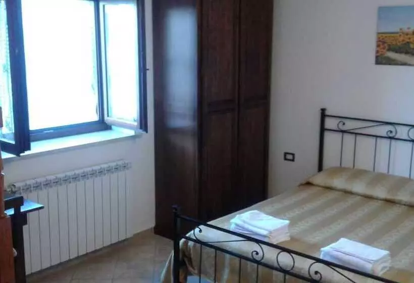 هتل روستایی Agriturismo Le Acacie