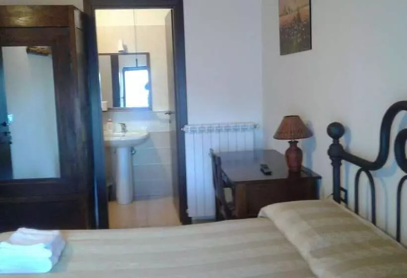 هتل روستایی Agriturismo Le Acacie