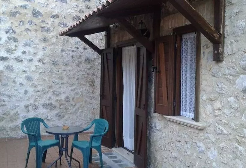 هتل روستایی Agriturismo Le Acacie