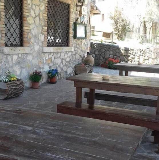 田舎風ホテル Agriturismo Le Acacie