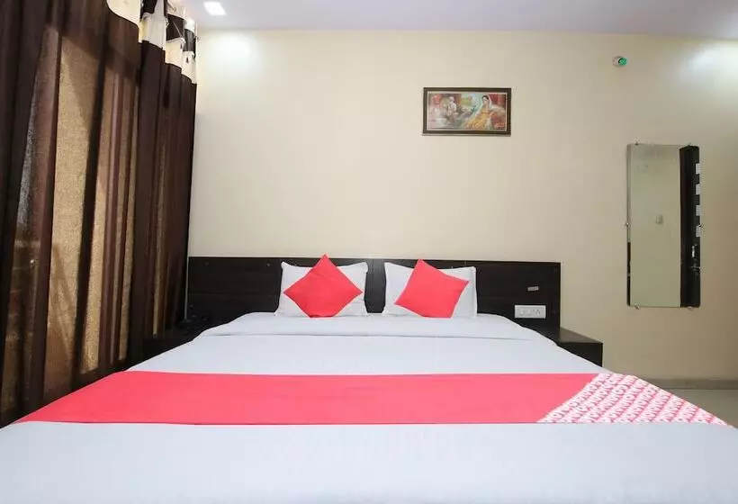 Hotelli Shree Uttam Palace Katni