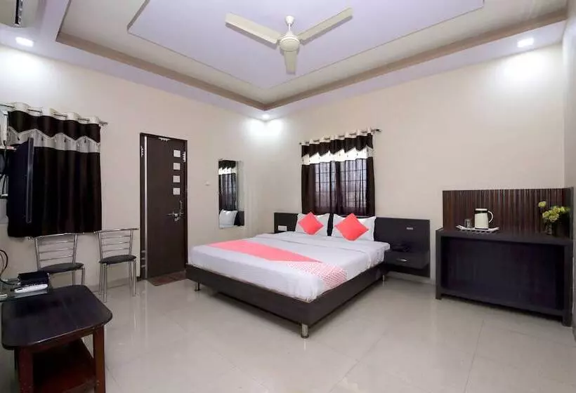 Hotelli Shree Uttam Palace Katni