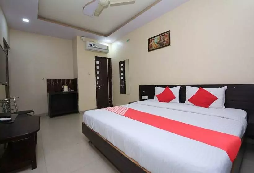 Hotelli Shree Uttam Palace Katni